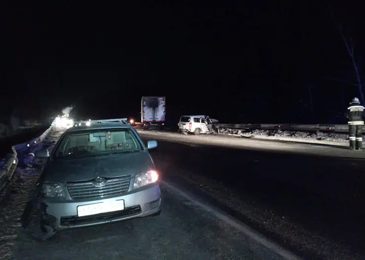 В Манском районе в ДТП с грузовым автомобилем погиб водитель Toyota