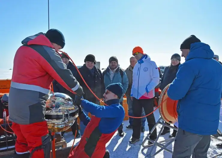 Новый кластер нейтринного телескопа начали монтировать на Байкале