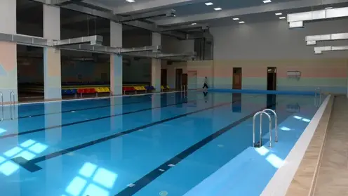 В Новосибирске после четырехмесячного перерыва заработал бассейн «Нептун»