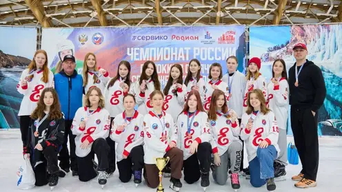 Женская команда «Енисей» стала бронзовым призёром чемпионата России по хоккею с мячом