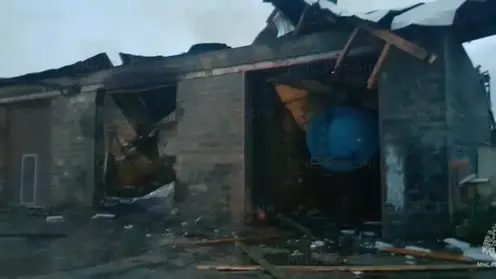 В Приангарье гаражный кооператив «Искра-2» загорелся после удара молнии