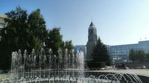 Жителям Красноярска объяснили, почему нельзя купаться в фонтанах